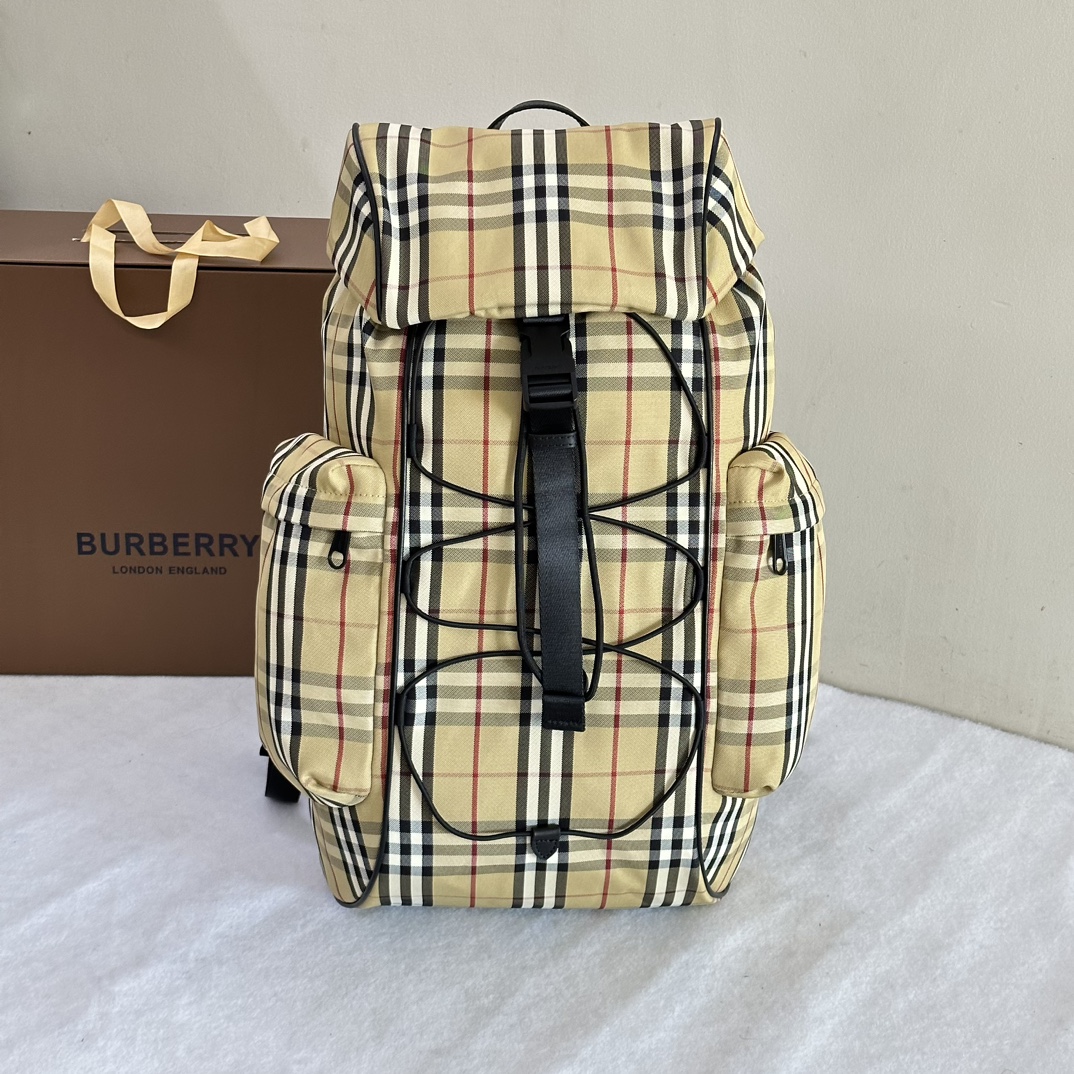 Burberry_Backpack-30_x_1